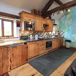 Tullythwaite Garth Crosthwaite