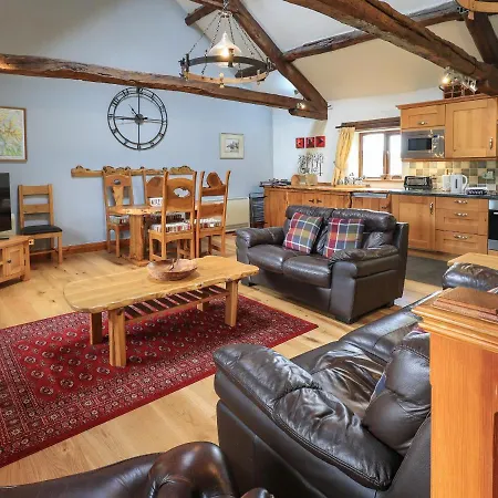 Tullythwaite Garth * Crosthwaite